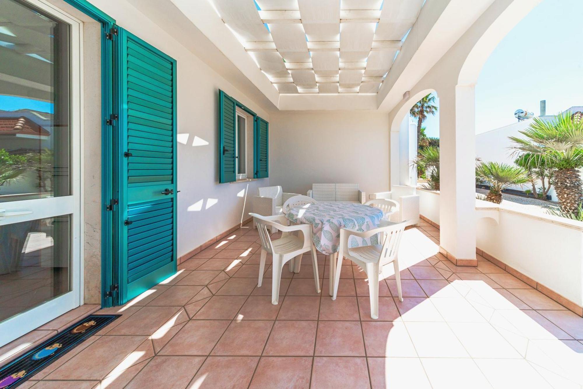 Residence Oasi Sul Mare Torre Suda Exterior foto