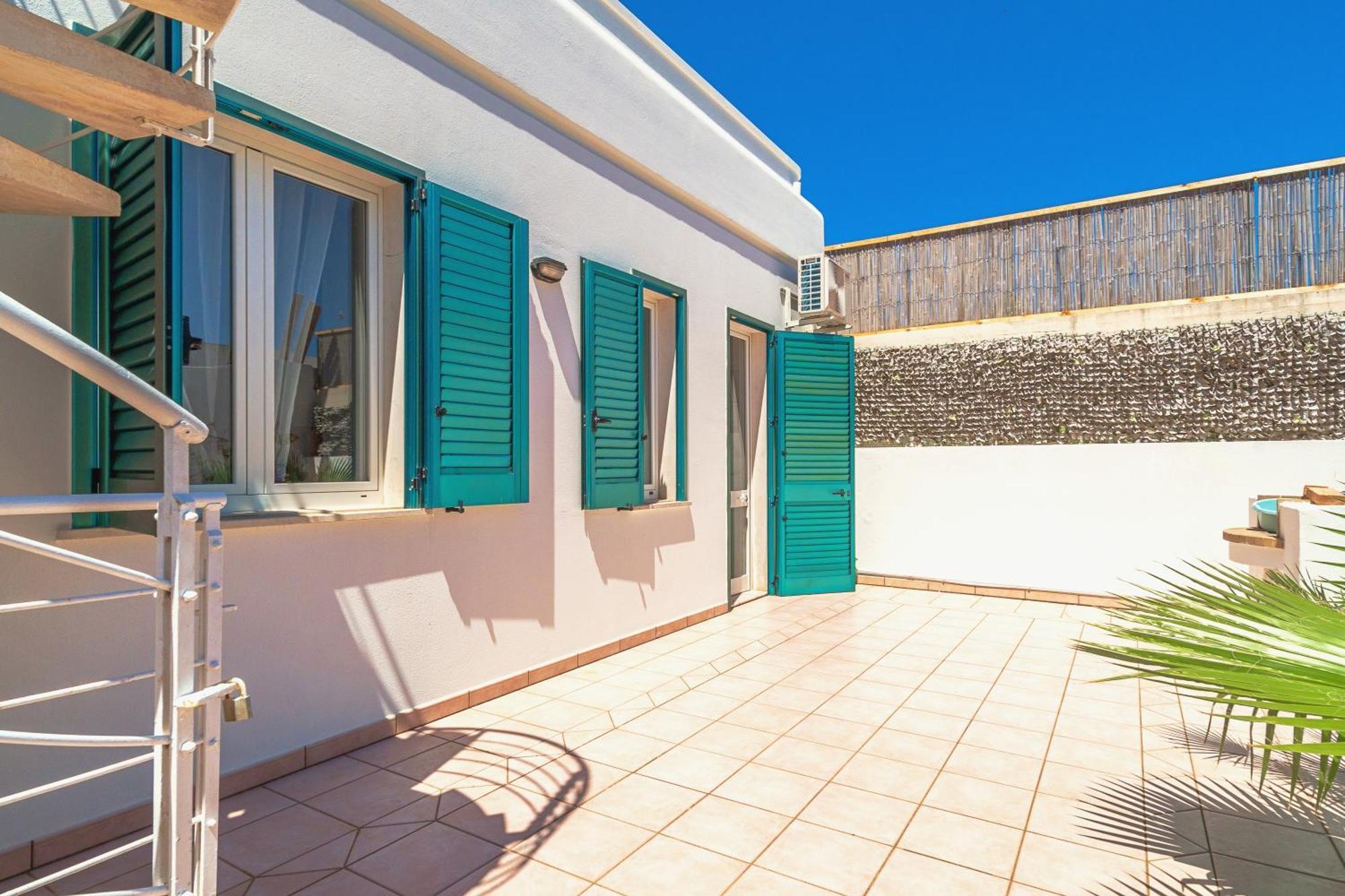 Residence Oasi Sul Mare Torre Suda Exterior foto