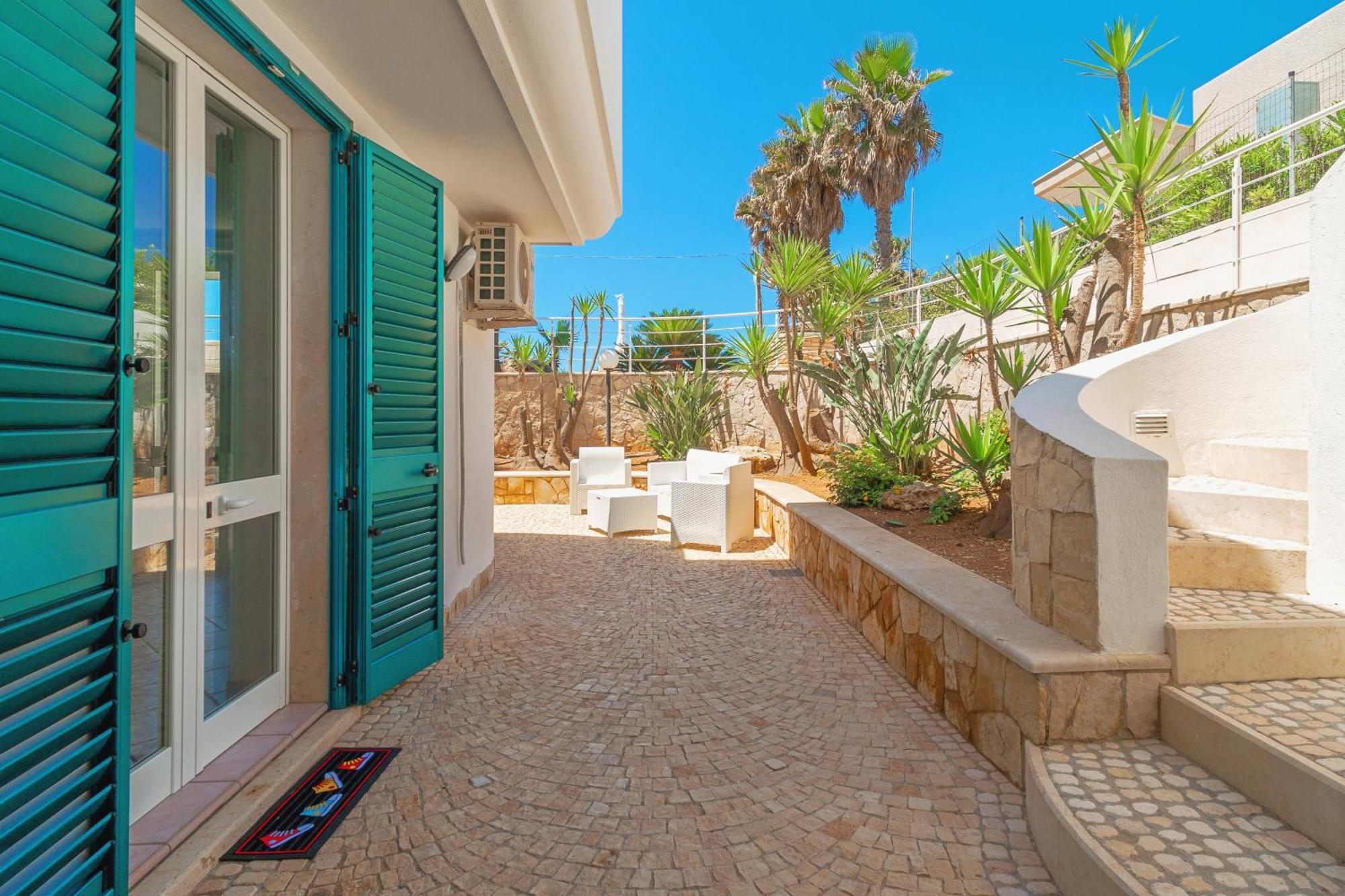 Residence Oasi Sul Mare Torre Suda Exterior foto