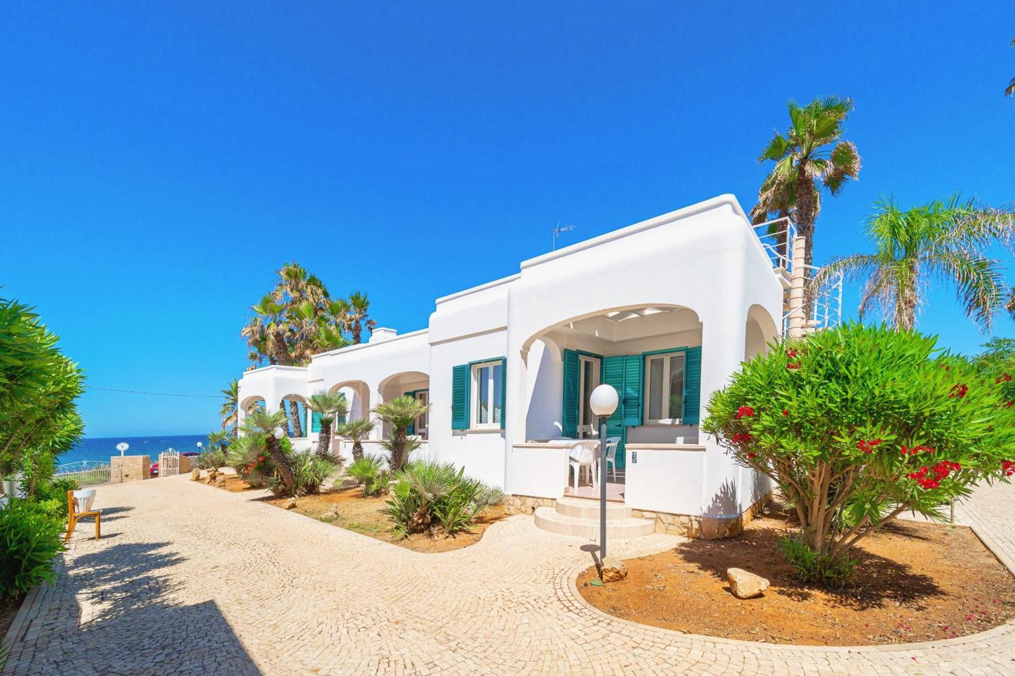 Residence Oasi Sul Mare Torre Suda Exterior foto
